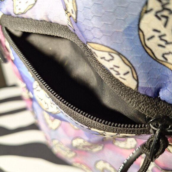 Vibedration Hydration Backpack w/o bladder - purple pink donuts - Used main image 6